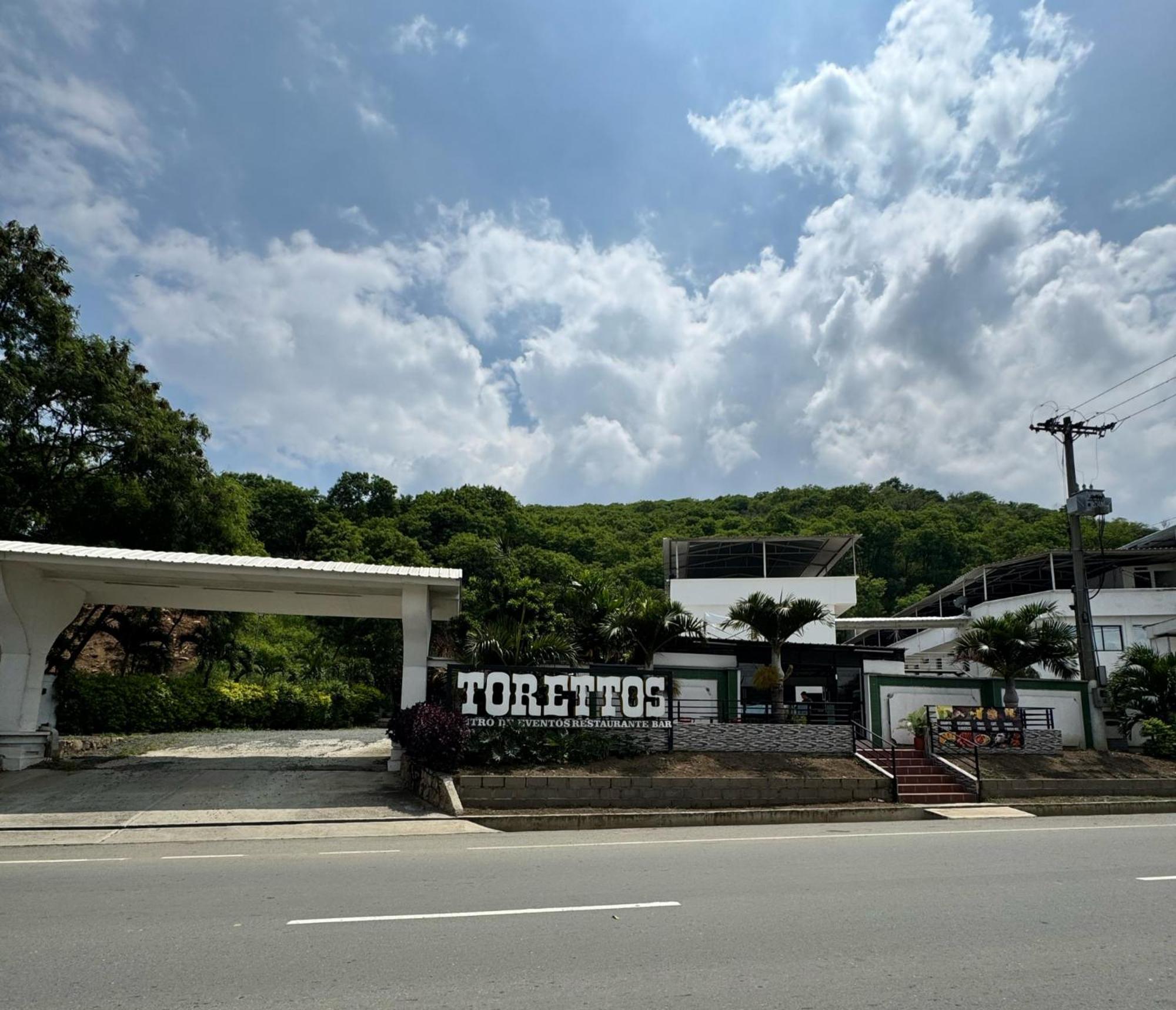 Torettos Yumbo Exterior foto